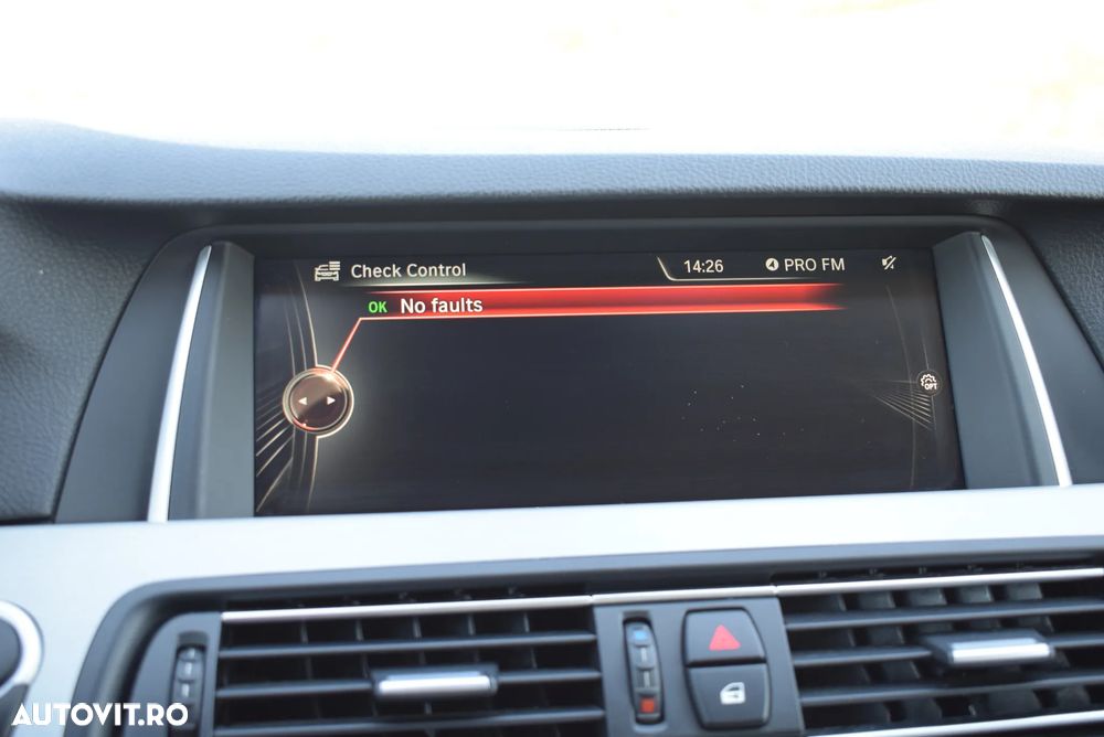 BMW Seria 5 525d Sport-Aut. - 20
