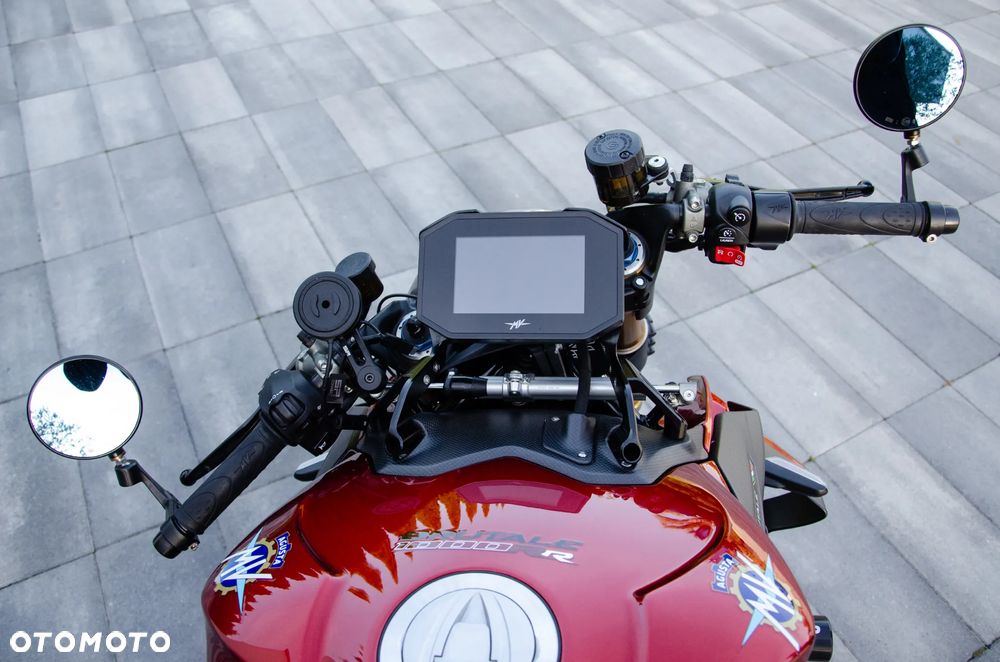 MV AGUSTA Brutale - 5