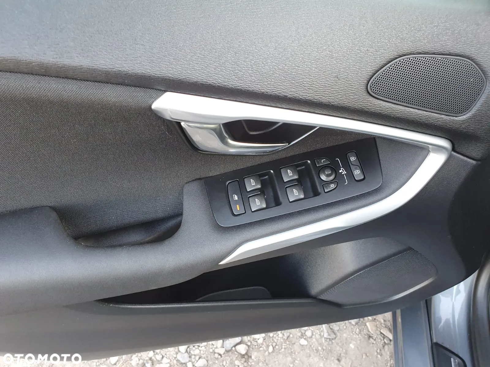 Volvo V40 D4 Drive-E Momentum - 18