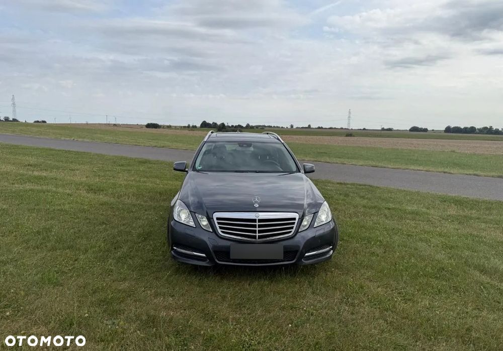 Mercedes-Benz Klasa E 350 CDI BlueEff Avantgarde - 2