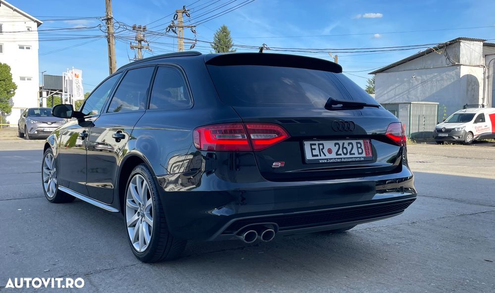 Audi A4 2.0 TDI DPF clean multitronic S line Sportpaket - 4