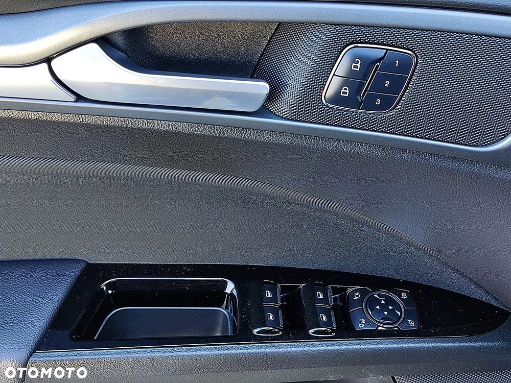 Ford Mondeo 2.0 TDCi STart-Stopp PowerShift-Aut Titanium - 17