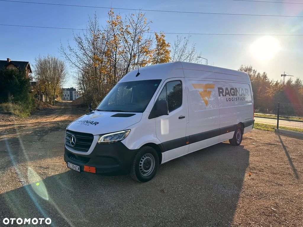 Mercedes-Benz Sprinter - 1