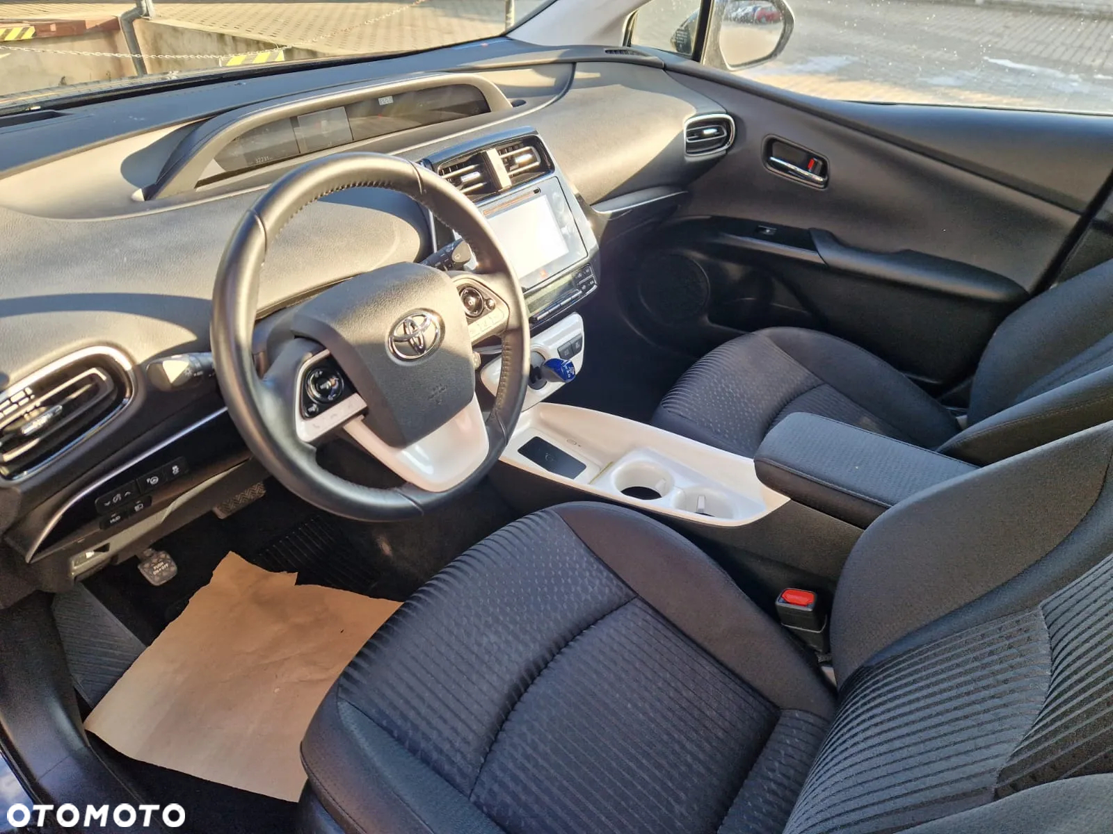 Toyota Prius 1.8 Hybrid Comfort - 13