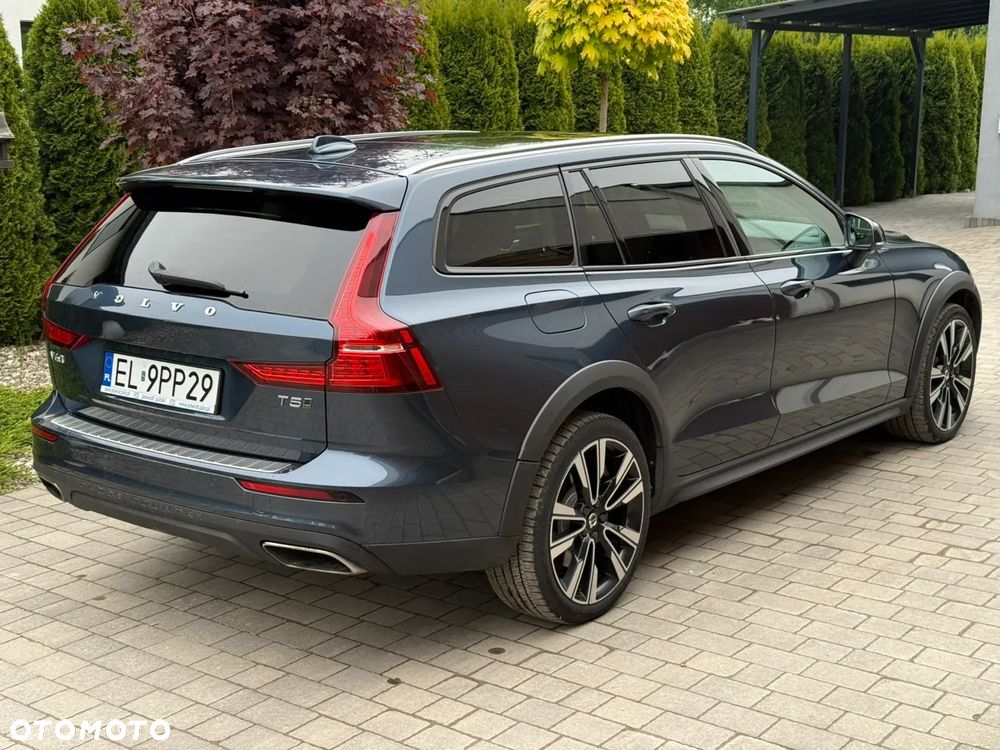 Volvo V60 Cross Country T5 AWD Geartronic - 4