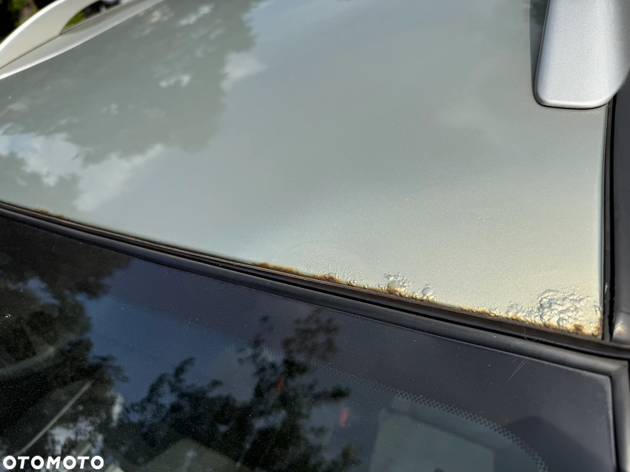 Toyota Avensis - 24