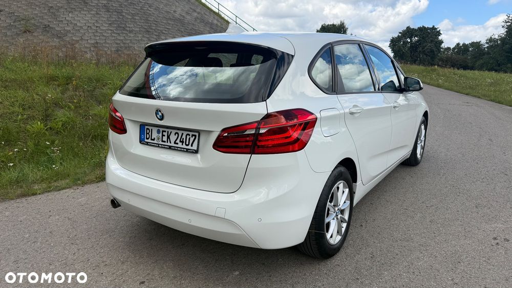 BMW Seria 2 218d - 36