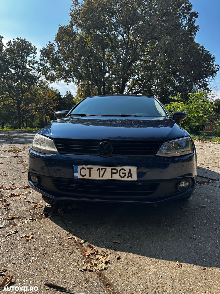Volkswagen Jetta 1.4 TSI DSG Match - 1