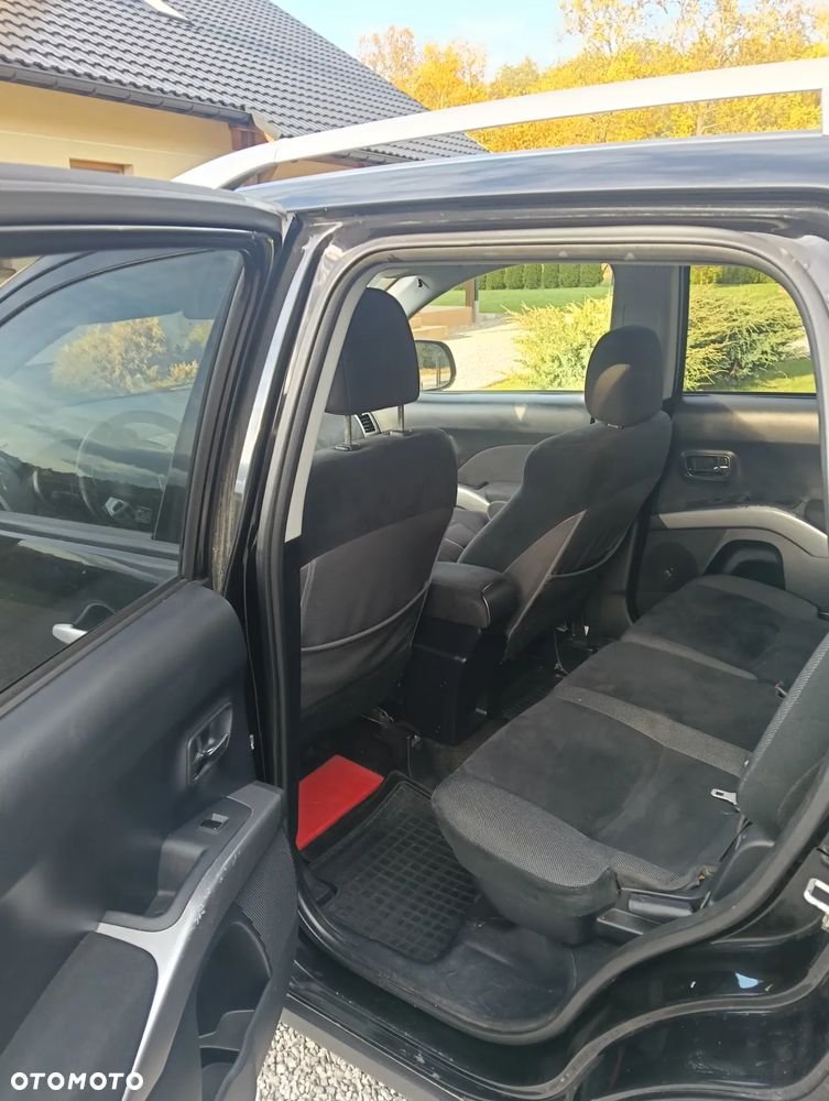 Mitsubishi Outlander 2.0 DID Instyle - 17