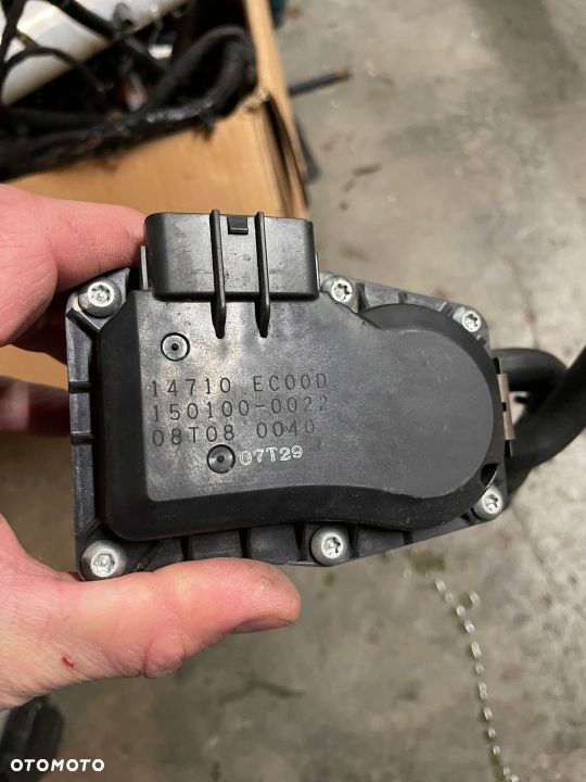 Pathfinder R51 2.5DCi ZAWÓR EGR 14710-EC00D - 1