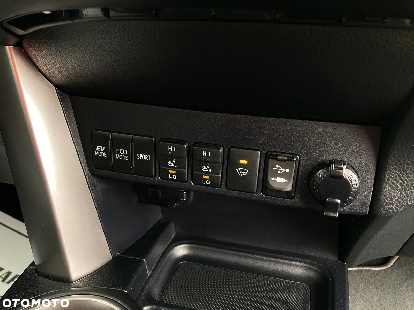 Toyota RAV4 2.5 4x4 Hybrid Executive - 23