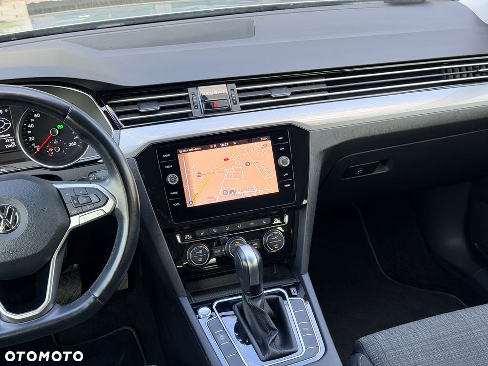Volkswagen Passat Variant 2.0 TDI EVO Business DSG - 11