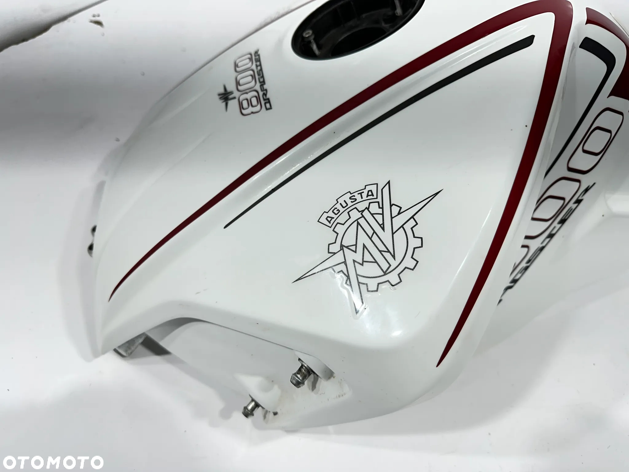 Zbiornik paliwa bak MV Agusta 800 Dragste Brutale - 3