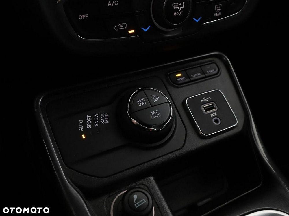 Jeep Compass 1.3 T4 4xe Automatik Limited - 30