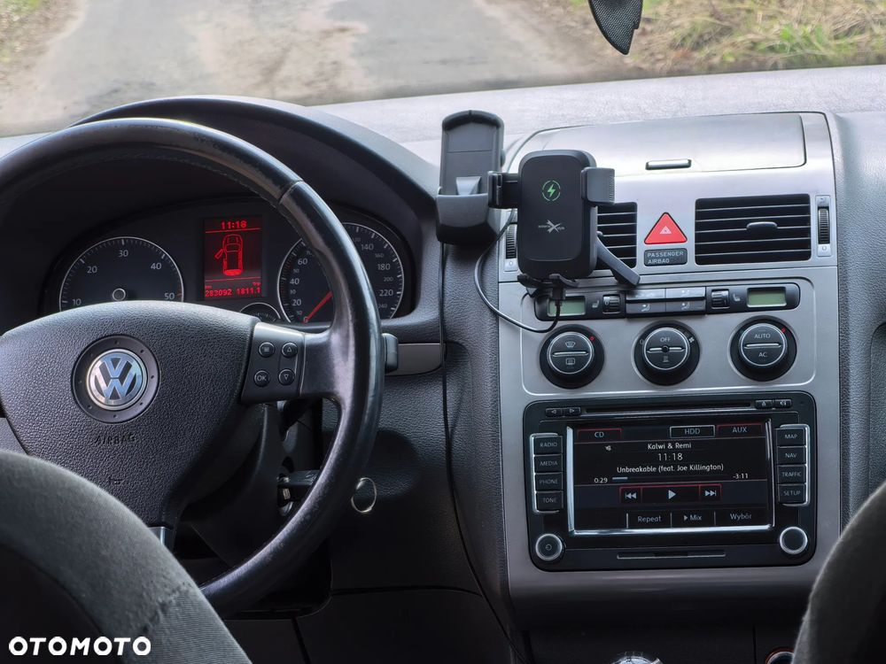 Volkswagen Touran 2.0 TDI DPF United - 9