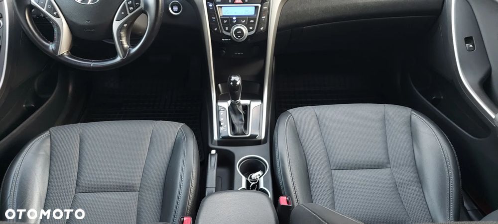Hyundai i30 1.6 CRDi Premium - 24