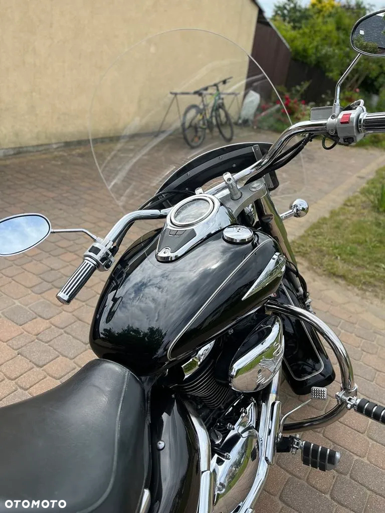 Suzuki VL 800 Volusia - 10