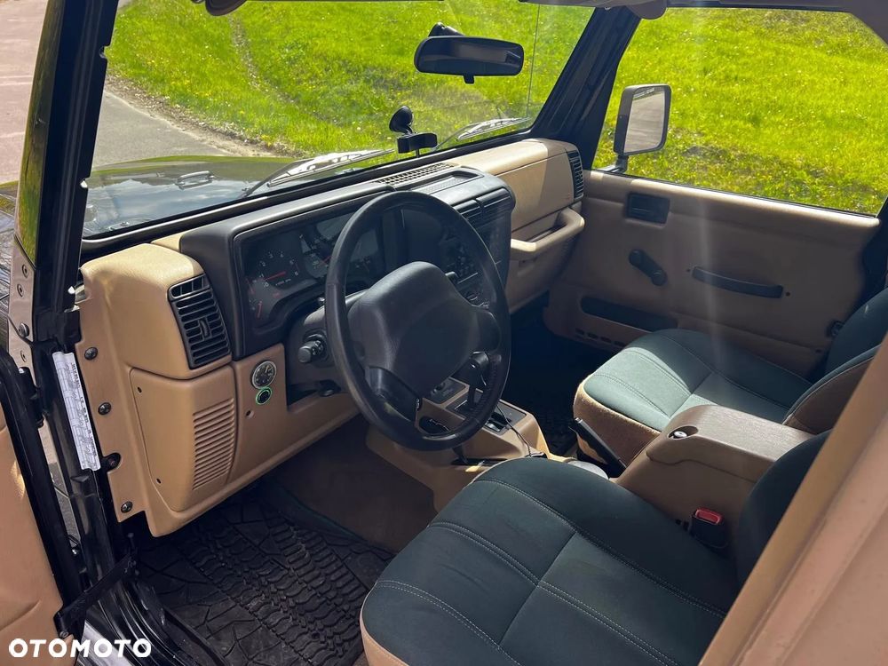 Jeep Wrangler 4.0 Sport - 12