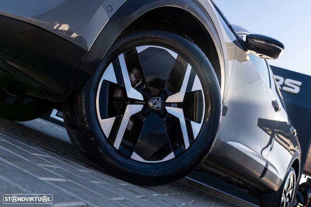 Peugeot 2008 1.2 PureTech GT EAT8 - 5