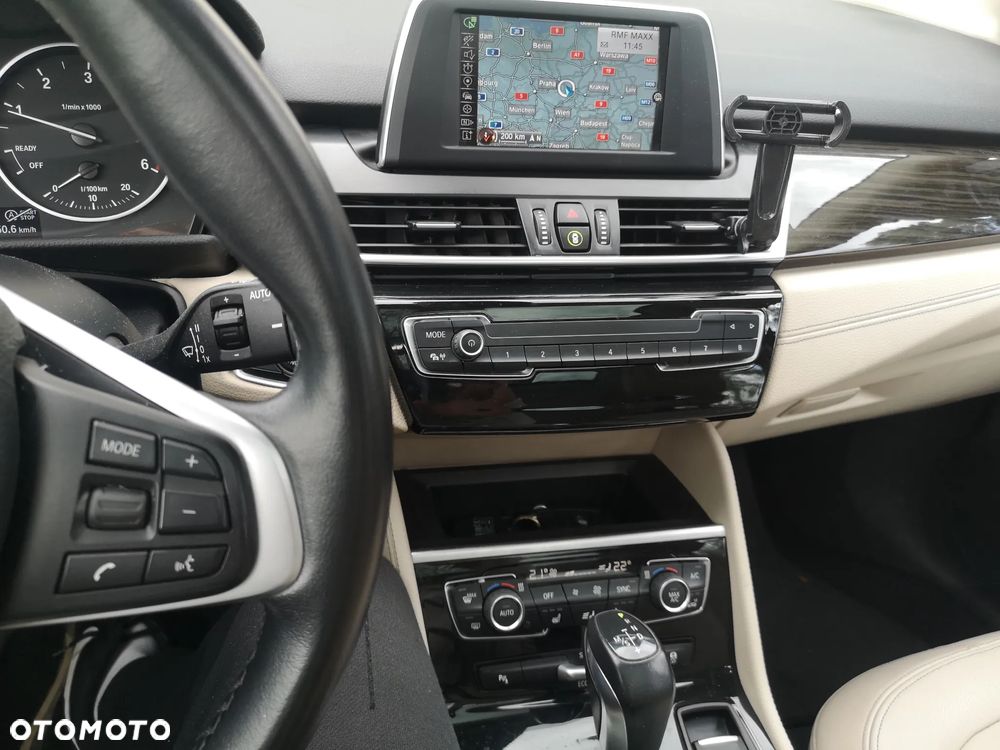 BMW Seria 2 218d Sport-Aut Luxury Line - 7