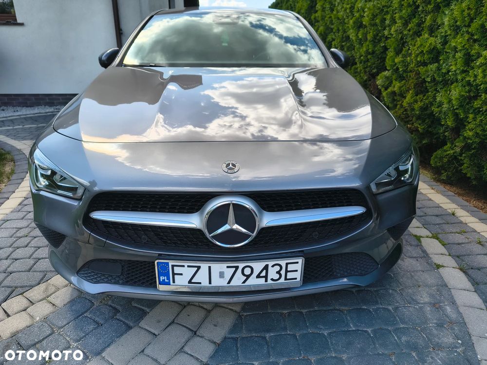 Mercedes-Benz CLA 180 7G-DCT - 1