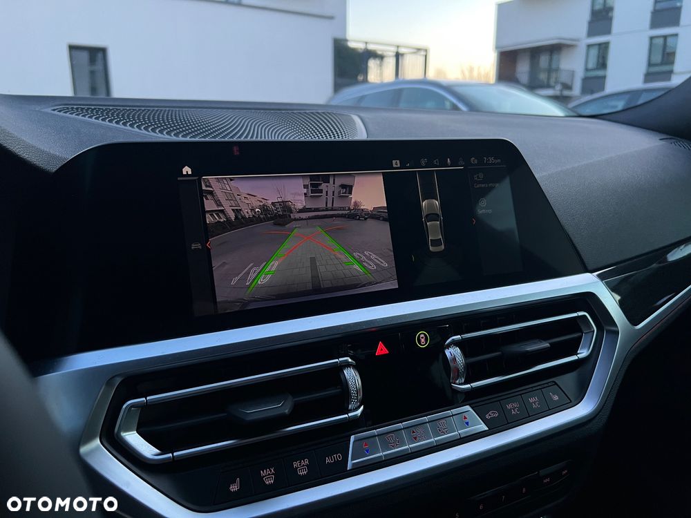 BMW Seria 3 330i M Sport - 20