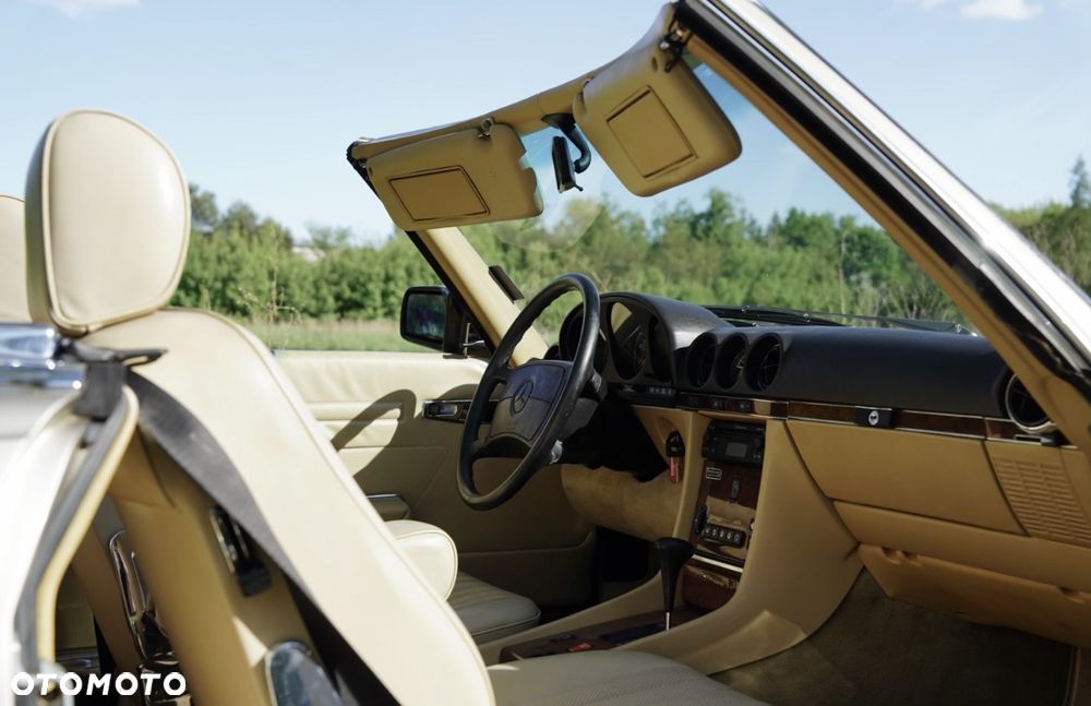 Mercedes-Benz SL - 21