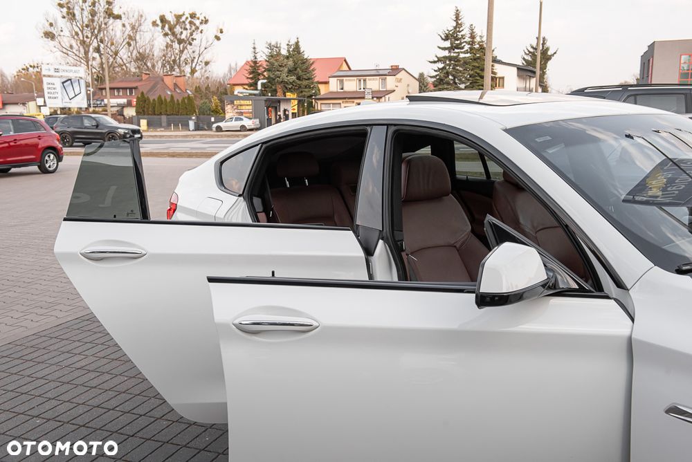 BMW 5GT - 36