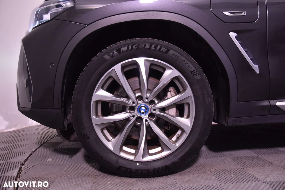 BMW X3 xDrive30e Aut. xLine - 13