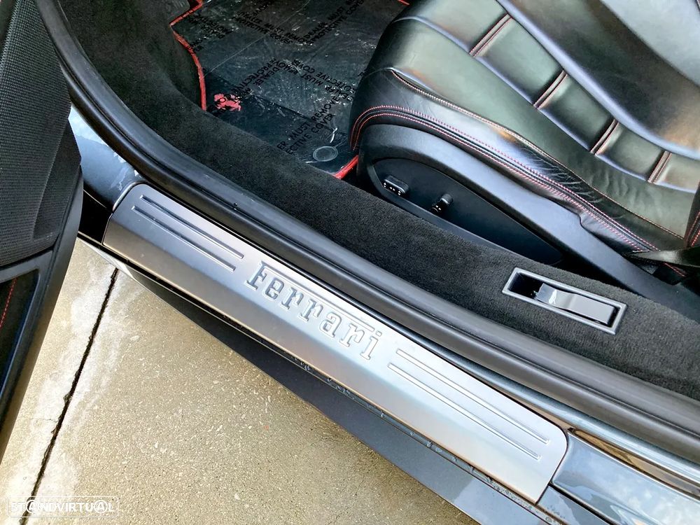 Ferrari 458 Italia - 9
