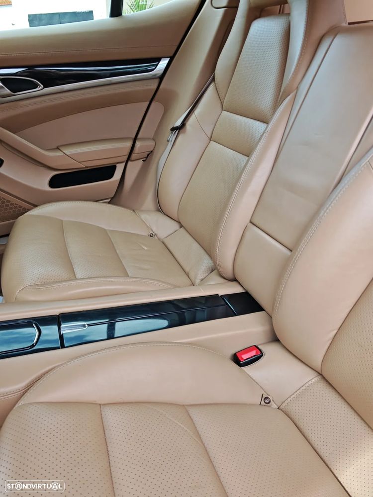 Porsche Panamera - 9