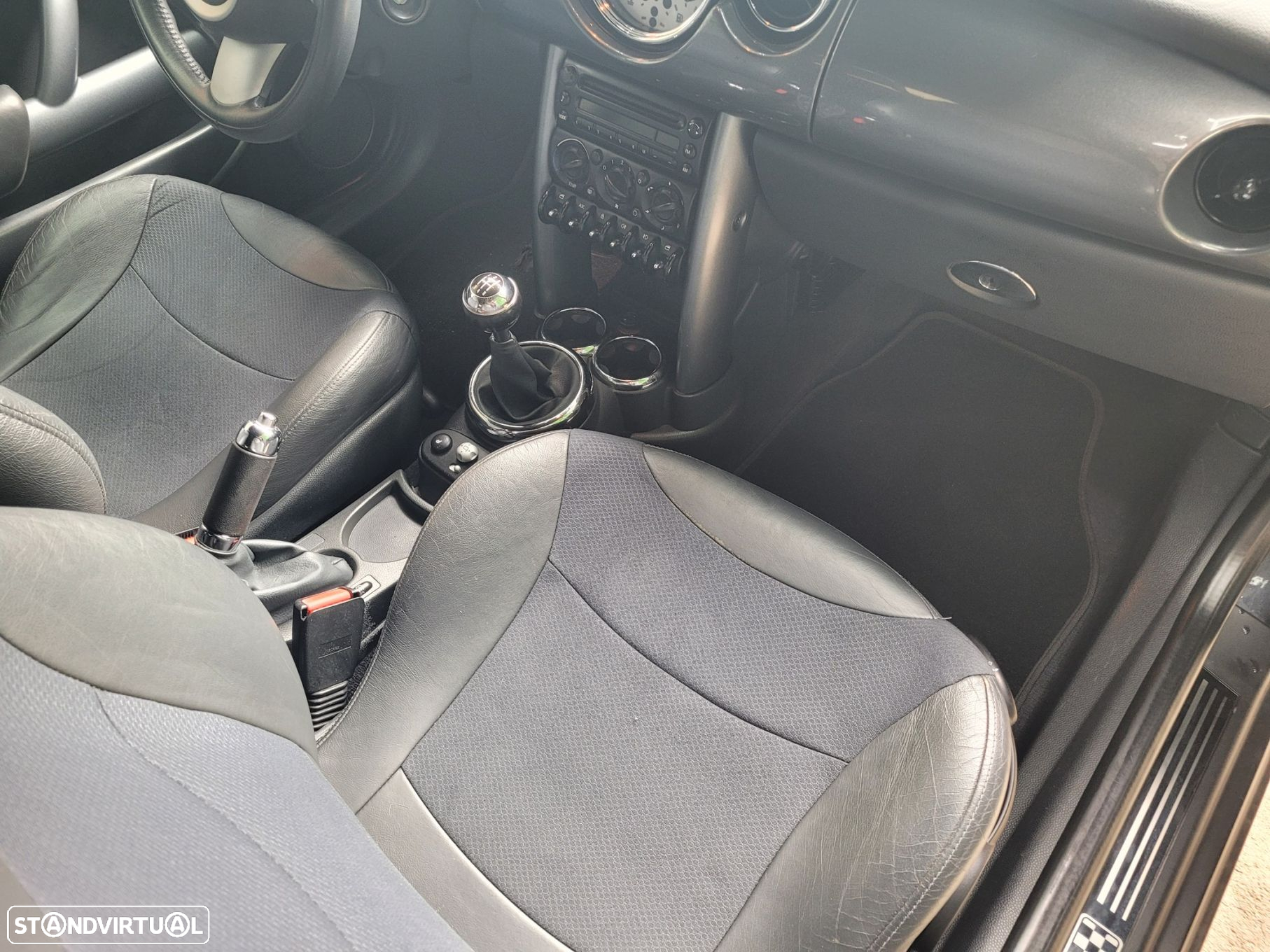 MINI Cabrio Cooper - 14