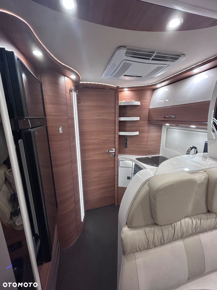 Mercedes-Benz CARTHAGO - 9