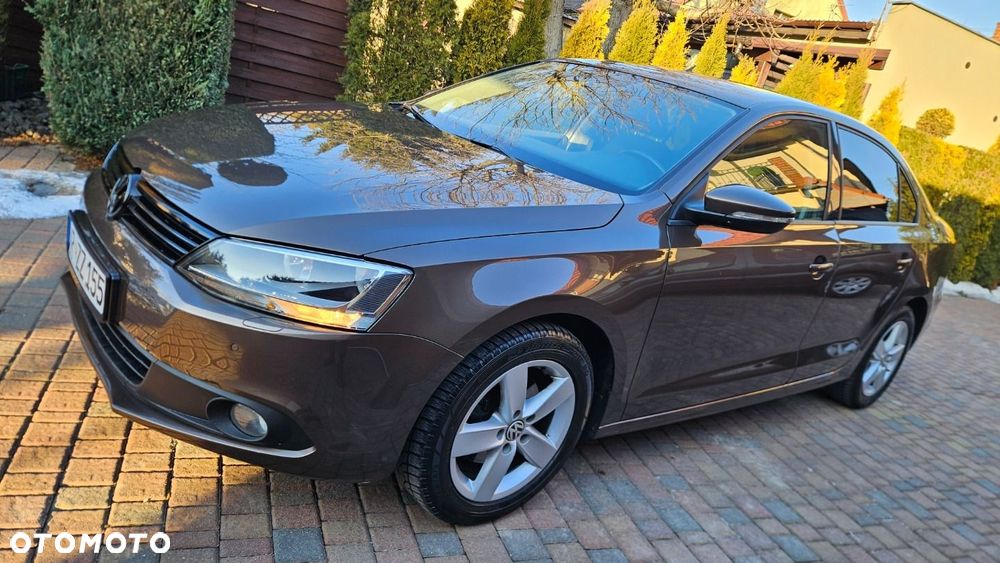 Volkswagen Jetta 1.4 TSI Trendline - 4