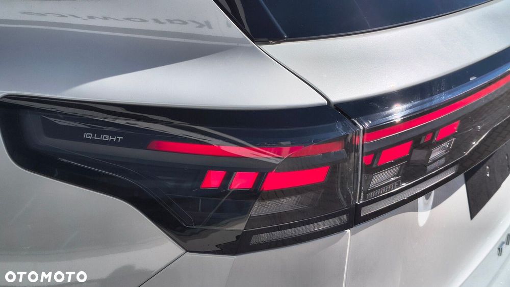 Volkswagen Tiguan - 10