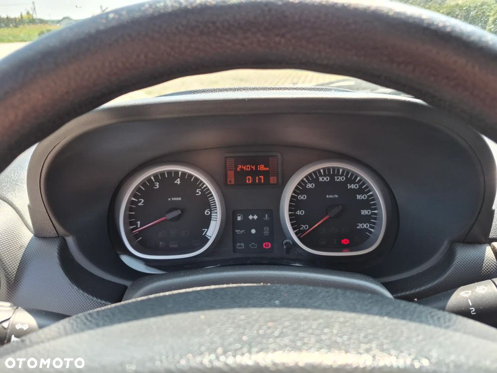 Dacia Duster dCi 90 FAP 4x2 Ambiance - 9