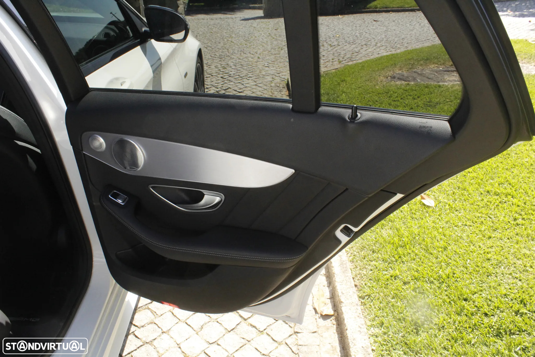 Mercedes-Benz C 300 de AMG Line - 12