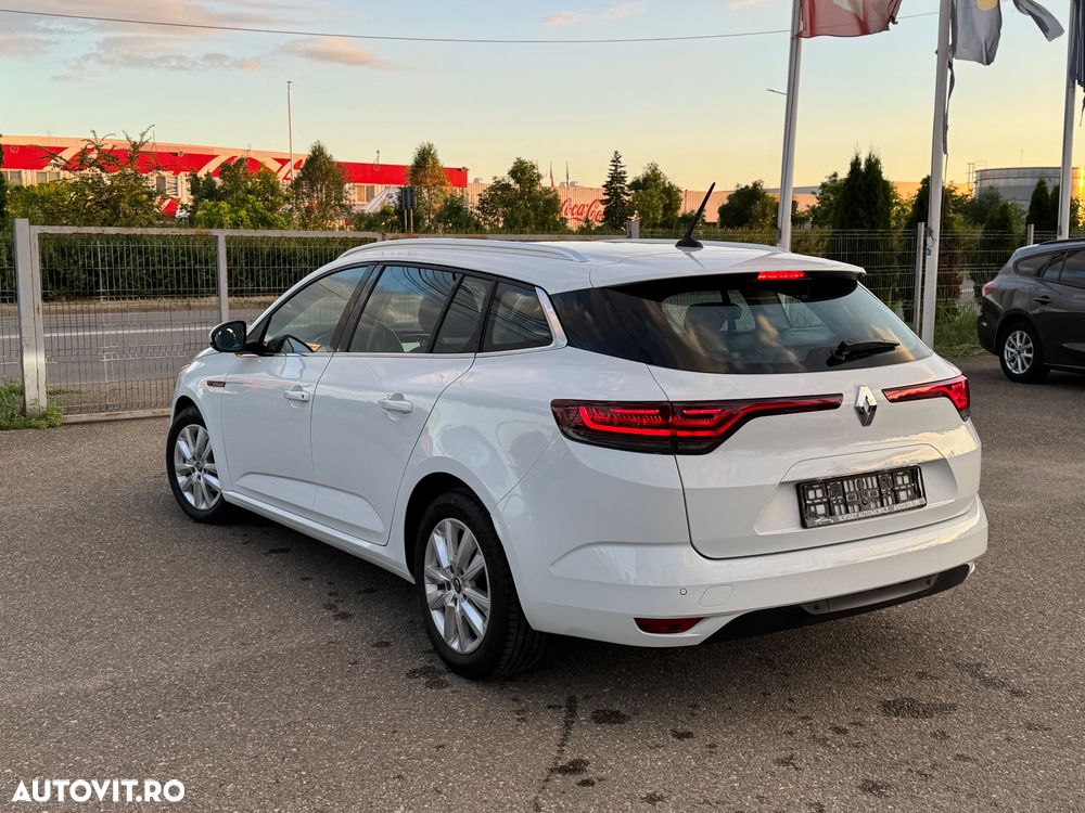 Renault Megane BLUE dCi EDC Limited - 4