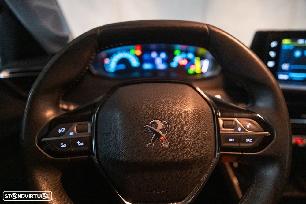 Peugeot e-208 Allure - 16