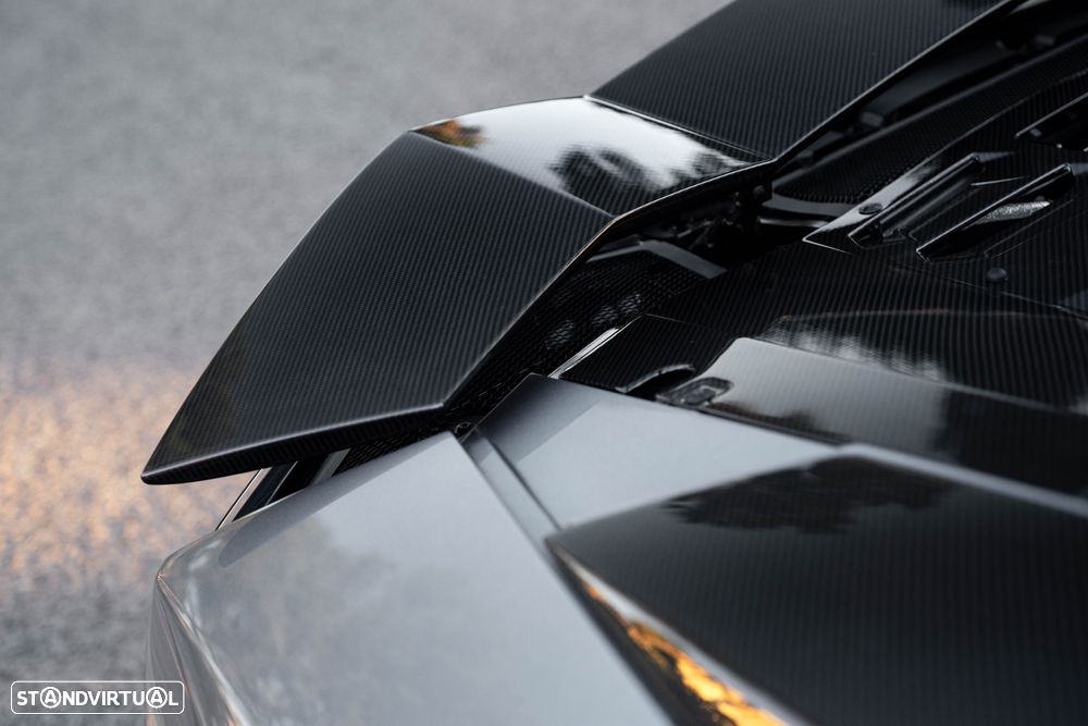 Lamborghini Aventador 6.5 V12 LP740-4 S - 38