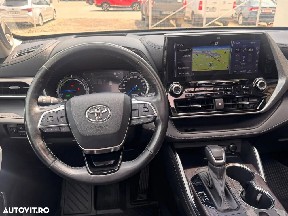Toyota Highlander 2.5 L Dynamic Force 248CP Luxury Metallic - 16
