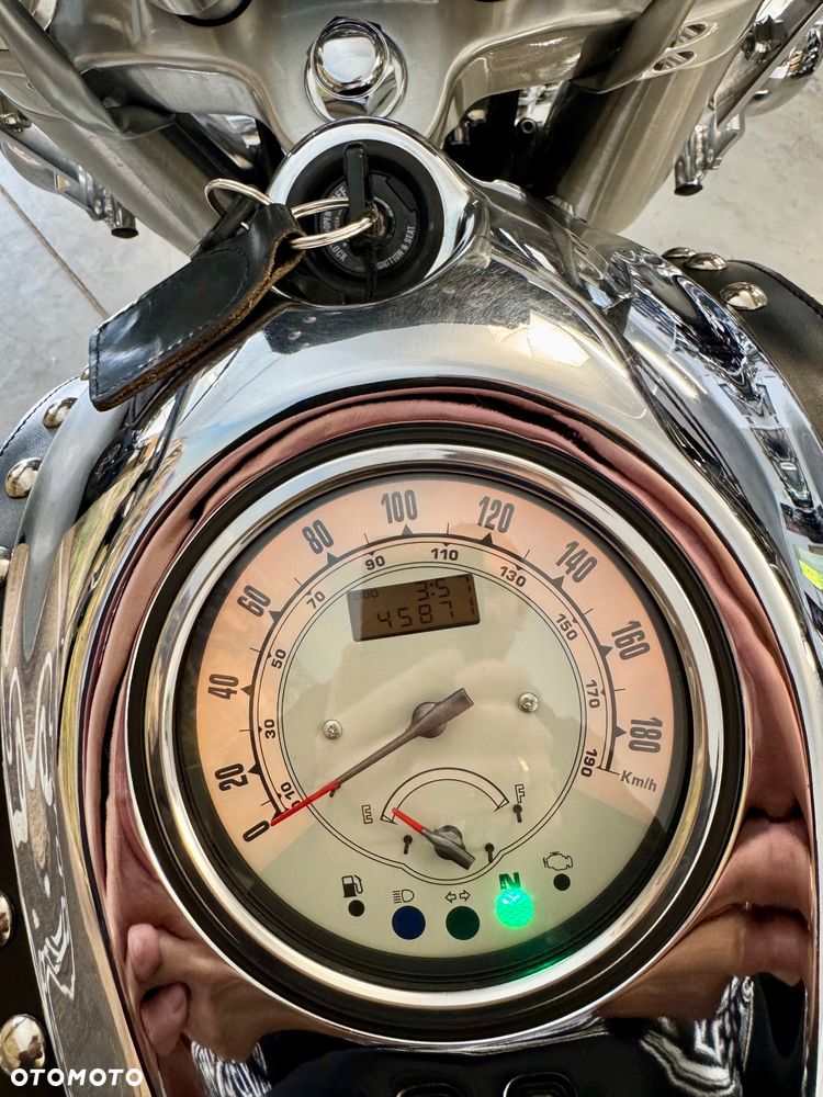 Yamaha Road Star - 10