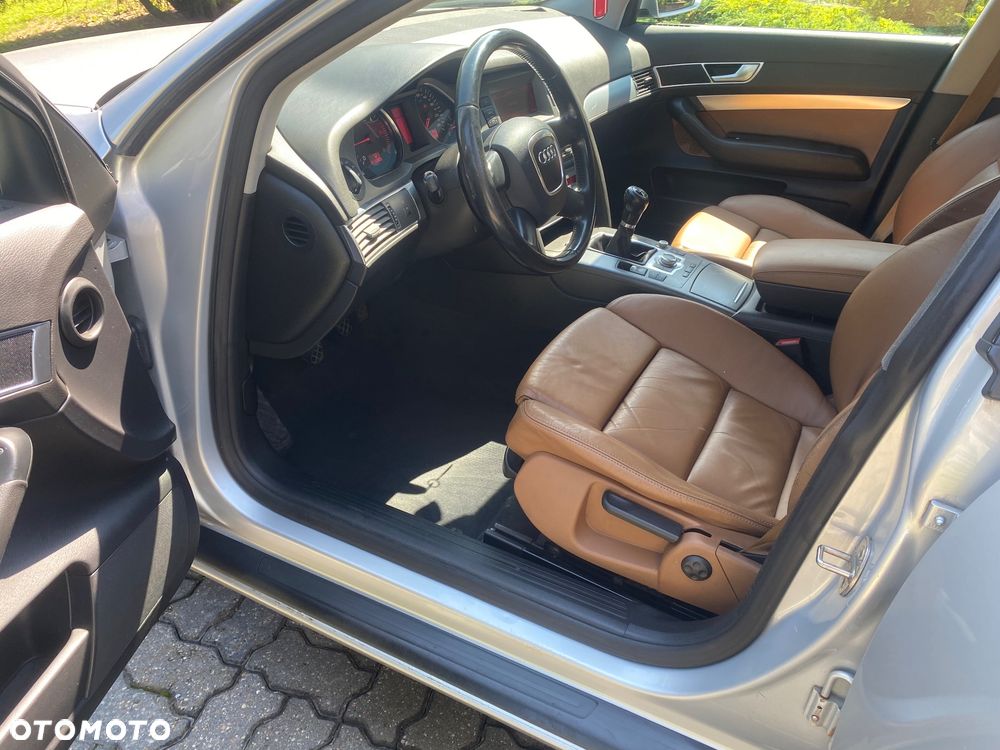Audi A6 Avant - 11