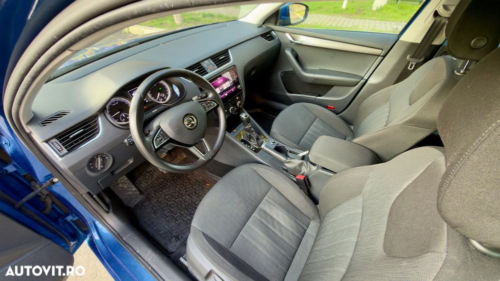 Skoda Octavia 2.0 TDI DSG Style - 7