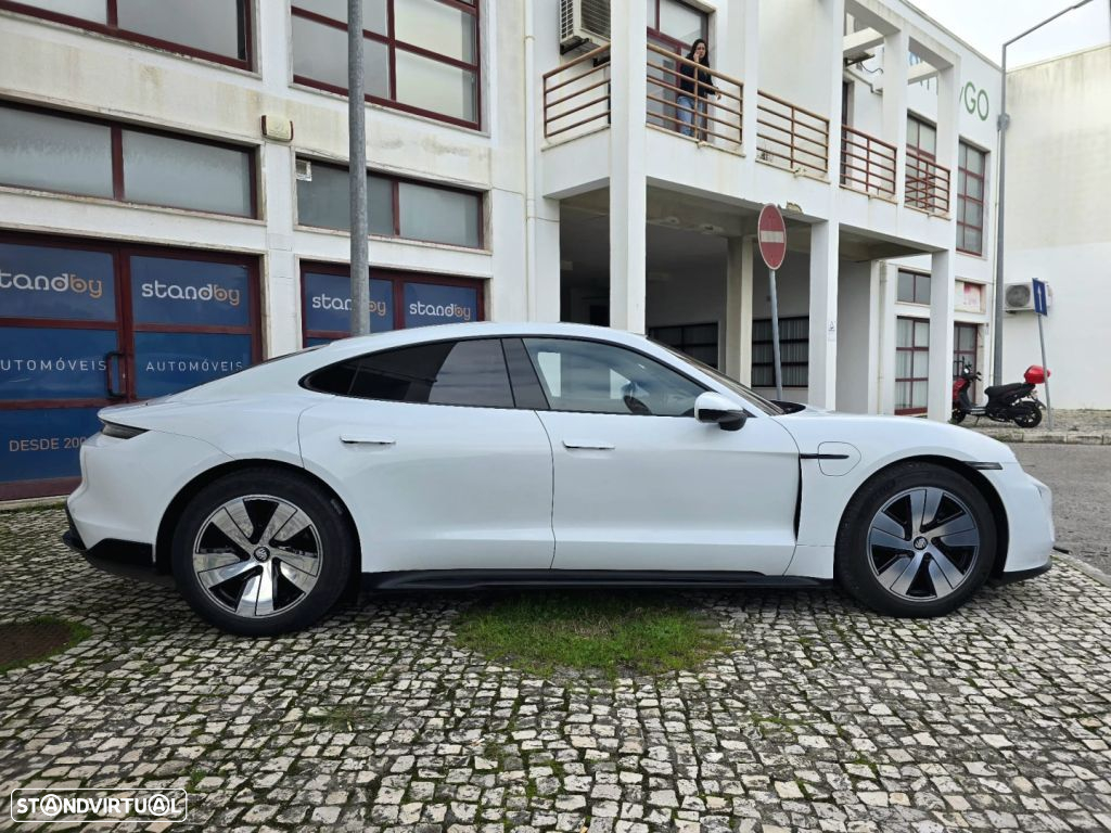 Porsche Taycan 4S bateria Performance Plus - 2