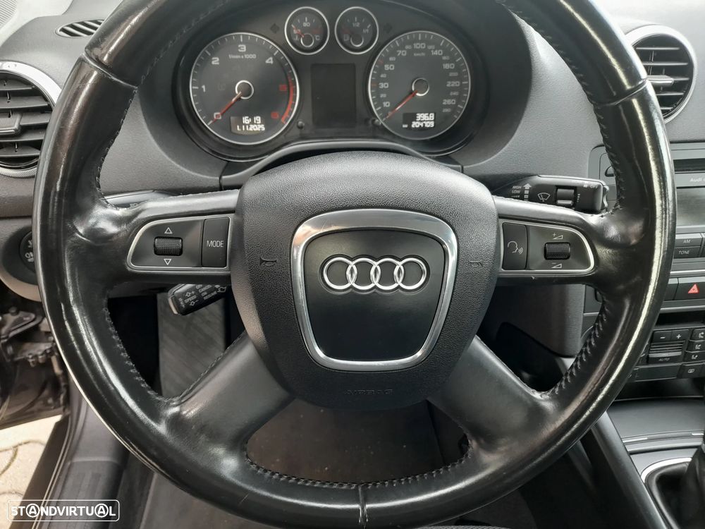 Audi A3 Sportback 1.6 TDI Attraction - 9