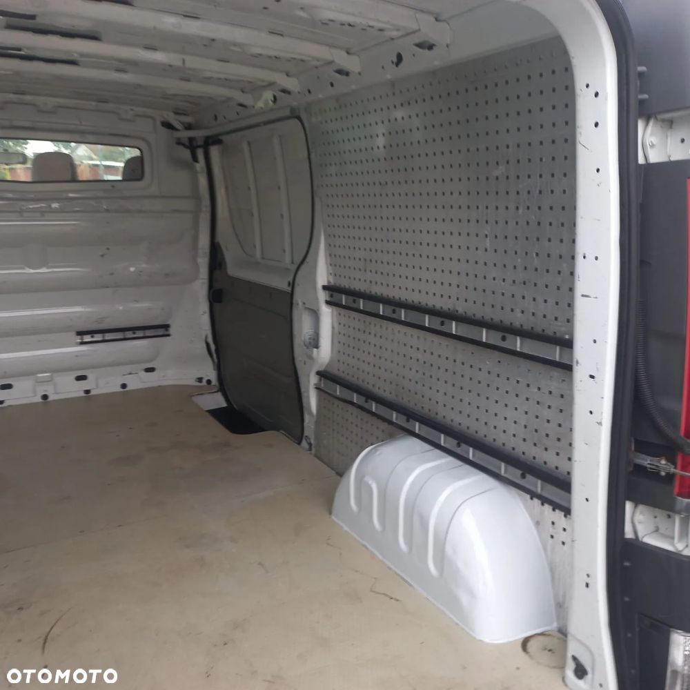 Renault TRAFIC - 11
