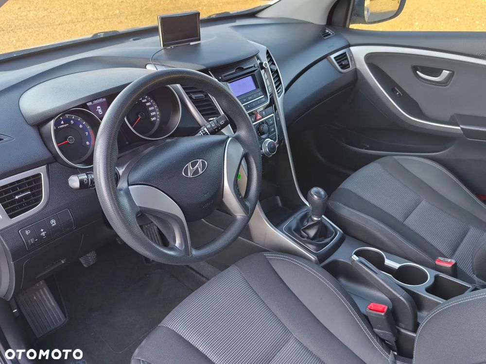 Hyundai i30 blue 1.4 YES Silver - 5