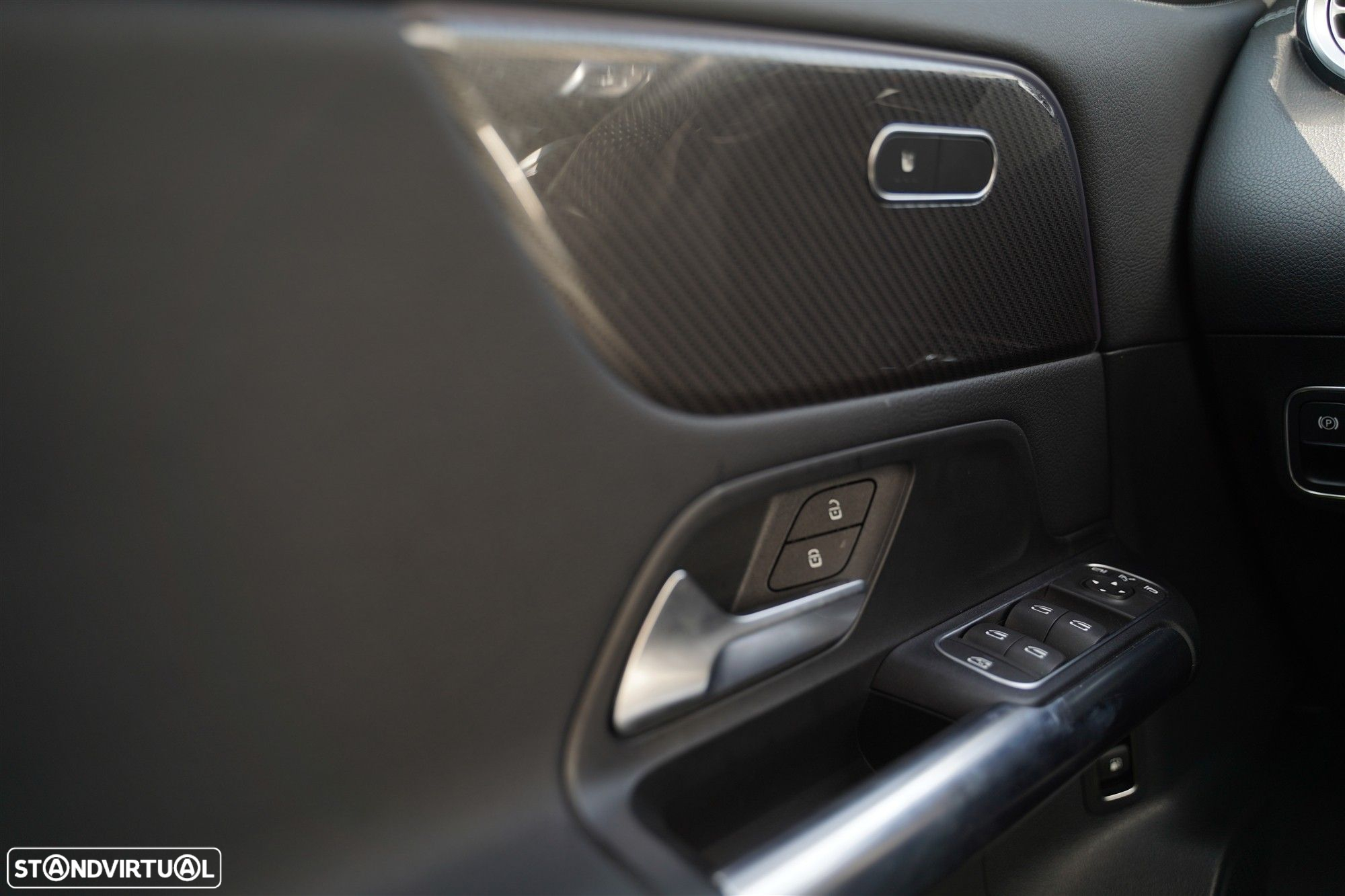 Mercedes-Benz GLA 250 e AMG Line - 17