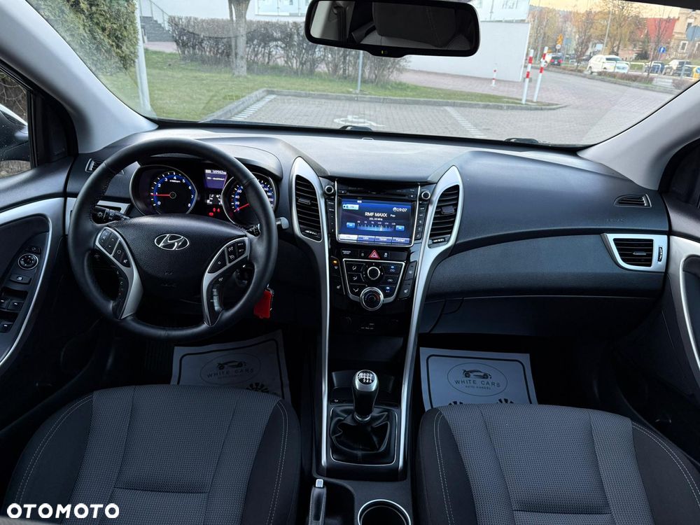 Hyundai i30 1.4 Premium - 6